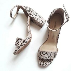 Heels says an 8 but they fit bigger 8.5 - 9